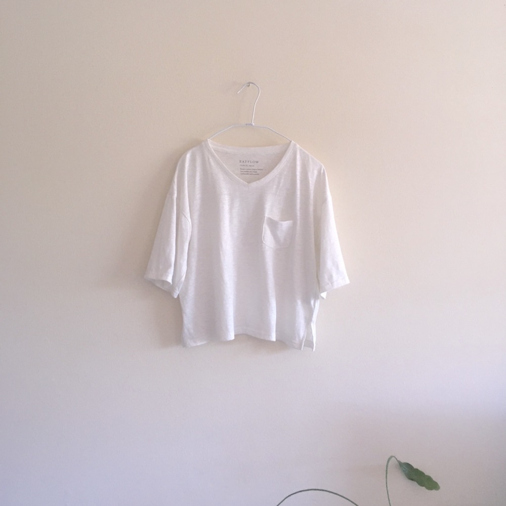 ★SOLD★Drop Shoulder V-neck T-shirt - Picture 2 of 8